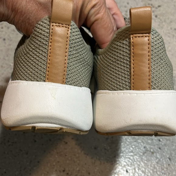 DR SCHOLL’S HIGH HOPES BE ENERGIZED FOAM SNEAKERS SAGE GREEN SIZE 7 - Picture 7 of 13